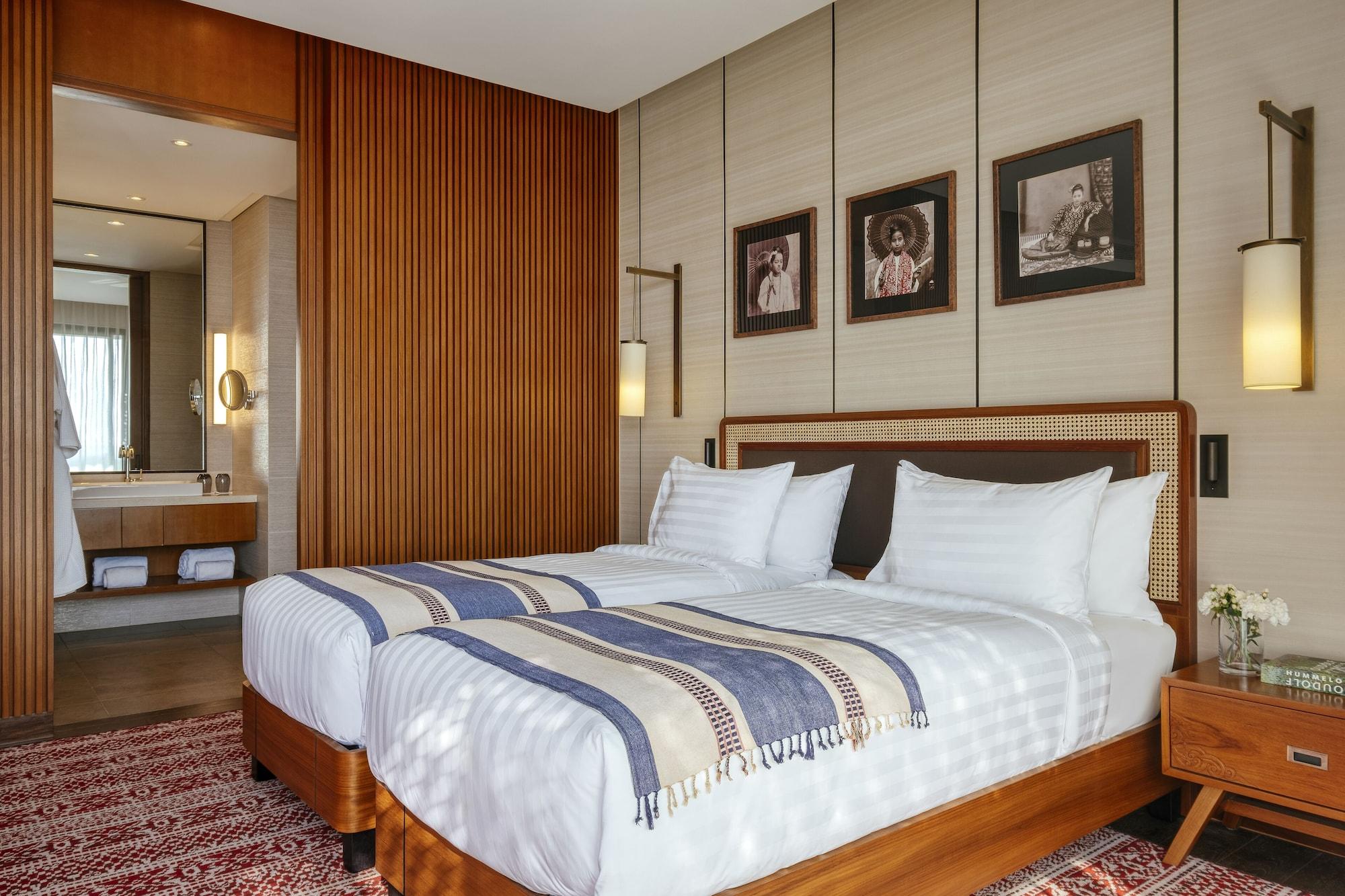 Awei Metta Hotel Yangon Exterior photo